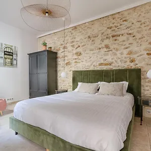 Splendid Parisian Flat 5p - Montorgueil Apartment
